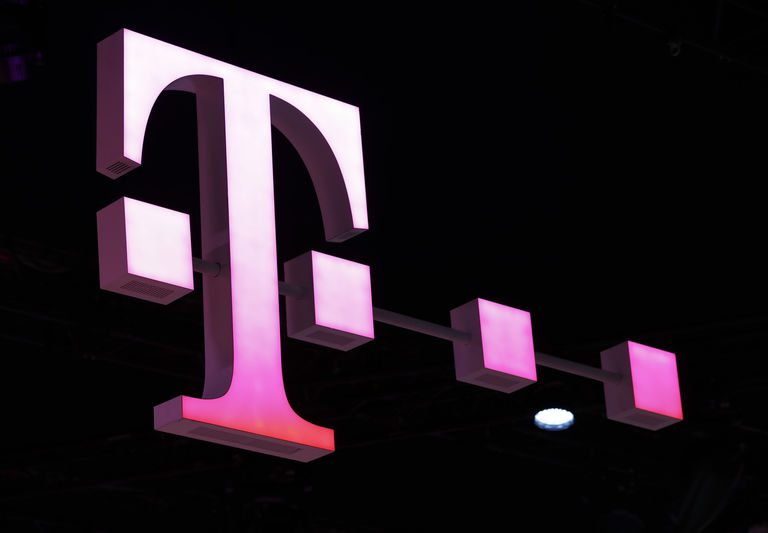 Europe Higher, Boosted by Deutsche Telekom, Covestro