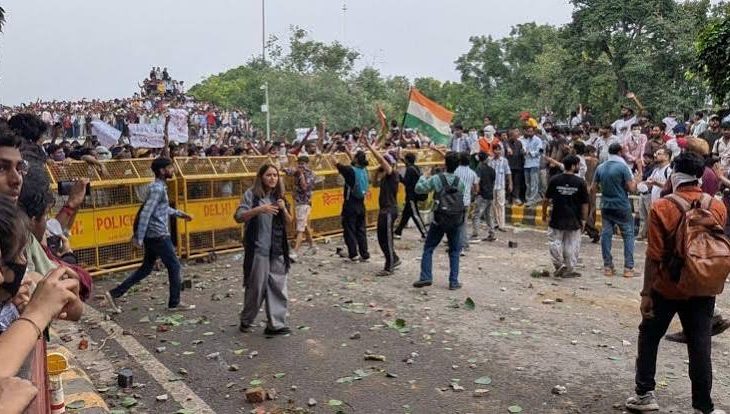 Anti-Paper Leak Reform and Central Protests Escalate in New Delhi